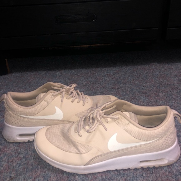 Nike Air Max - Picture 3 of 6